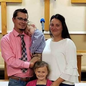 Meet your Posher, Alexis